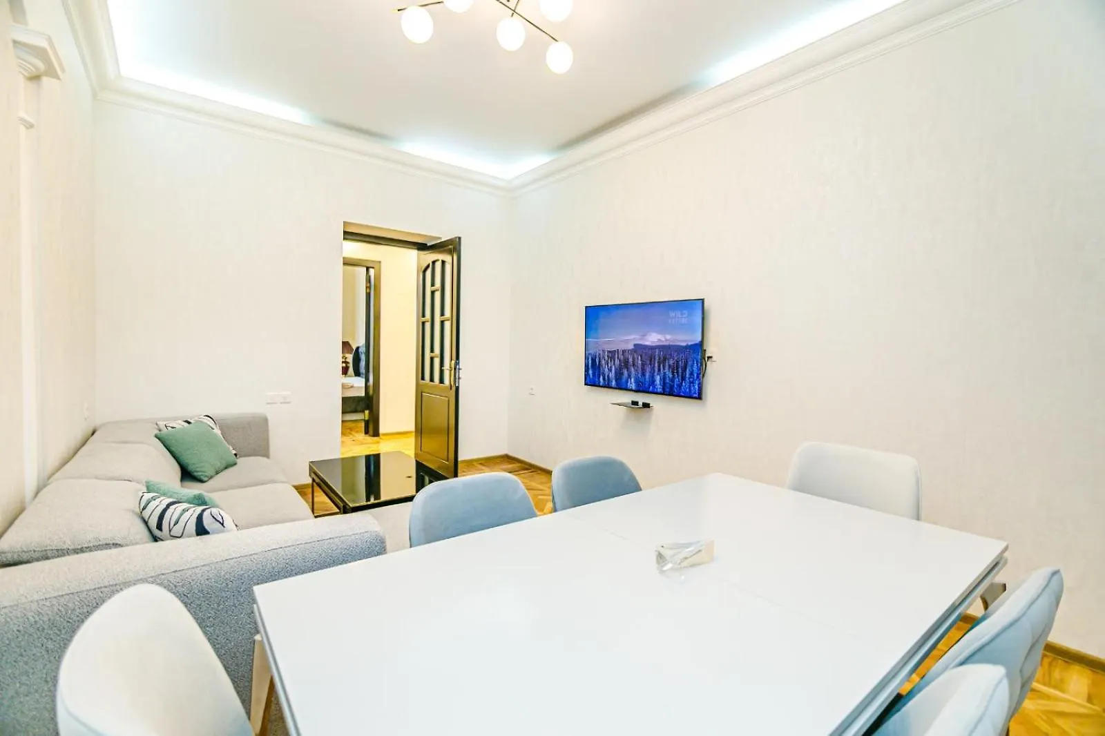 Fountain Square Baku Apartment