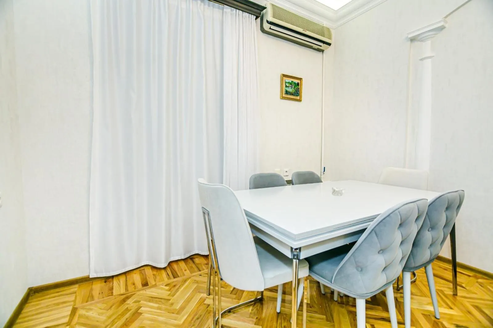 Fountain Square Baku Apartment