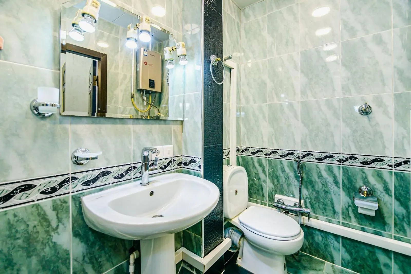 Fountain Square Baku Apartment