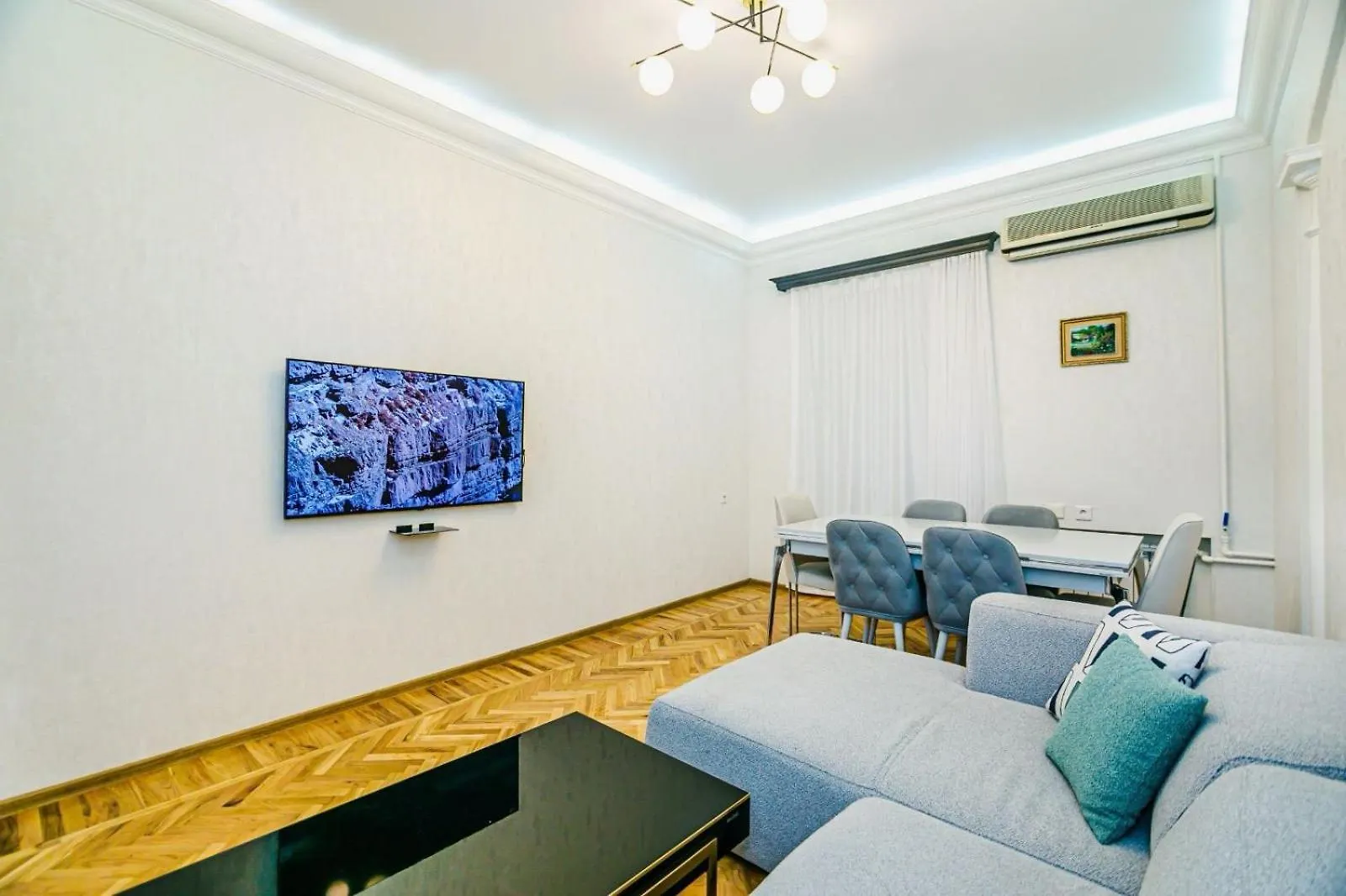 Fountain Square Baku Apartment
